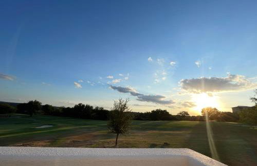 Architect's 'Castle' - Golf Villa with Views - Foto 4