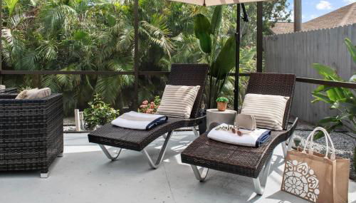 Lotus House - Relaxation - close to Beaches - Heated Pool - Foto 3