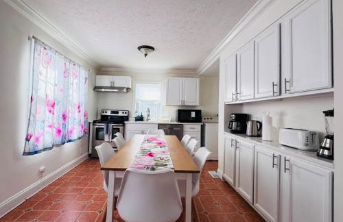 Entire Family-friendly 4 BR Cozy Unit , Metro walk - Foto 46