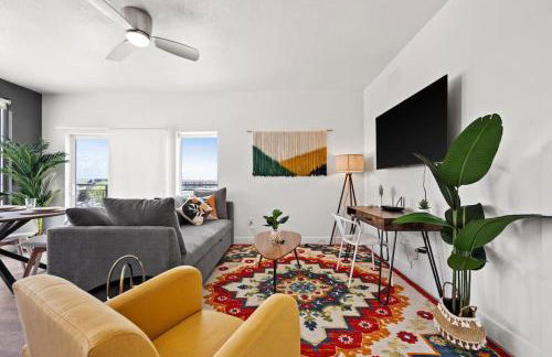 LUX 2 BD BOHO in heart of SLC - Foto 3