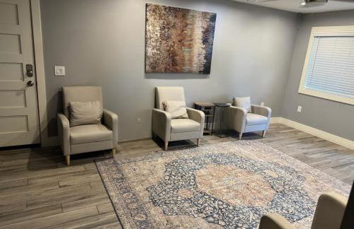 PHX Airport 9BR, 7BA, BBQ, events and pets Allowed - Photo 14