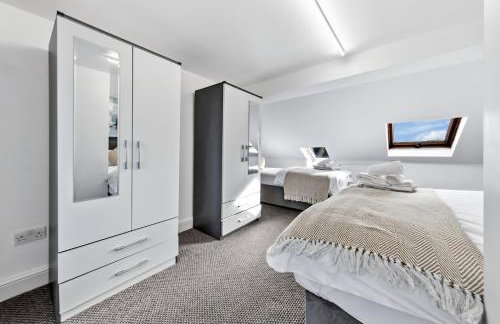 Citylink Spacious 5-Bedroom House,Wi-Fi,Easy Access to Excel and Central London - Foto 2