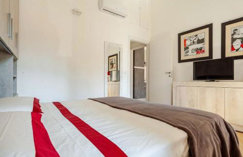 Lele Home Bilocale nel centro città 900m dalla stazione - Foto 4