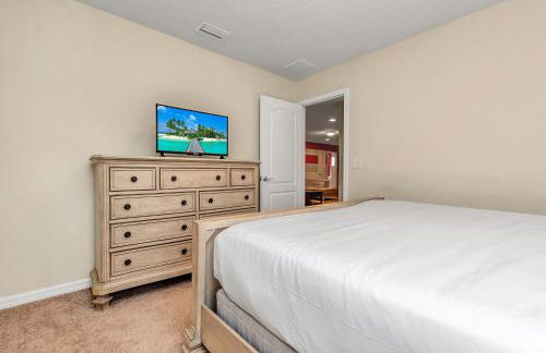 Villa W/ Pool, Movie Theater & Game Roomsleeps 20 - Photo 86