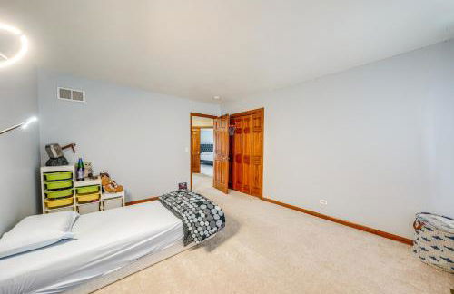 In-Home Theater Modern Naperville Vacation Rental - Foto 25