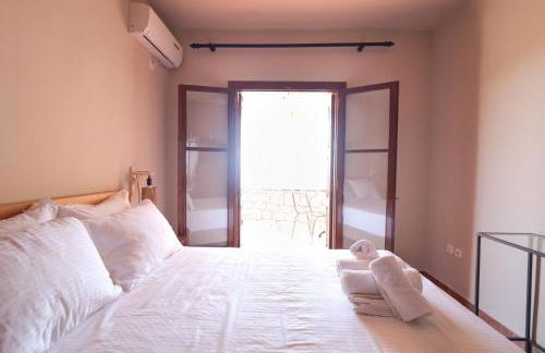 CASA DI MANI KOTRONI Vacation 2 bedroom Maisonette with shared pool - Foto 3