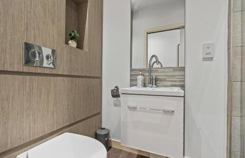 Spacious Central Leeds Flat - Sleeps 8 - City Centre - Foto 26