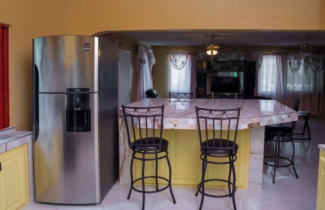 Beach-Pool-Sun-family-6 bedroom getaway - Foto 29