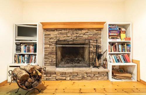 The Sanctuary - Halfway point between South Haven and Saugatuck - Walking distance to Lake Michigan - Foto 9