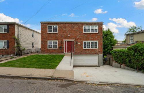 6 bdr Yonkers Home 2 Apts Balcony & Parking - Foto 20