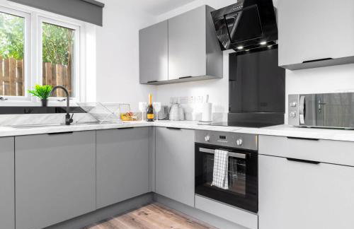 Stylish 2 Bedroom Apartment - Balcony - Parking - Netflix 3MC - Foto 7