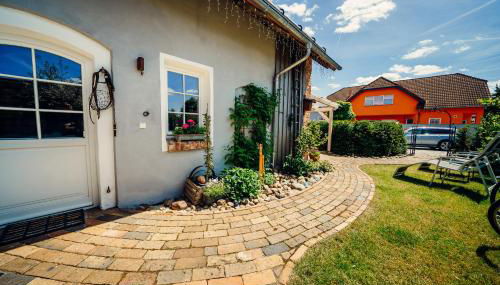 Altes Gewölbe mit Sauna und Whirlpool im Außenbereich - Foto 3, Garden