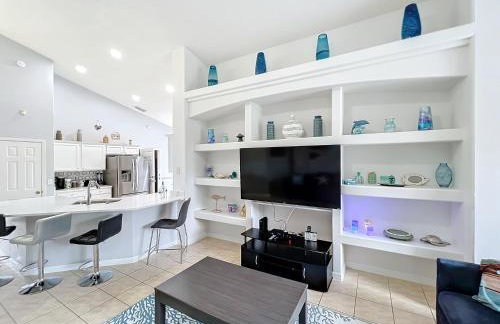 Beach Theme Vacation Pool Spa Home Mins to Disney - Foto 60