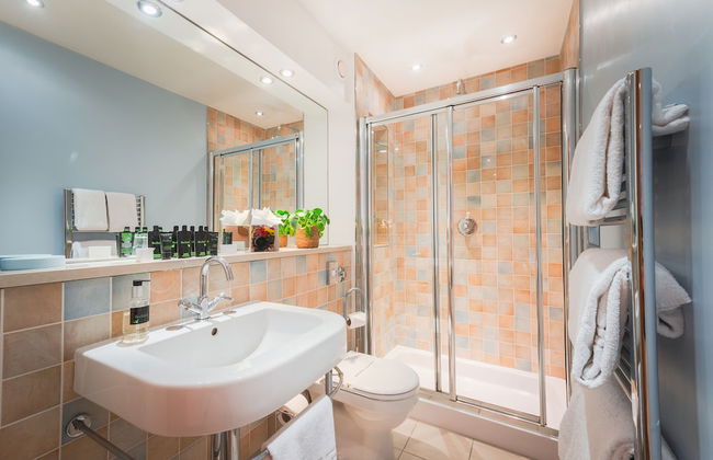 Highland Apartments By Mansley - Photo 79