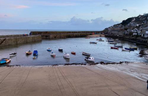 The Old Gallery - Charming Coastal Escape For Two - Photo 61