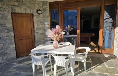 Appartamento con Biliardo Privato Patio e Parcheggio Aosta - Foto 9