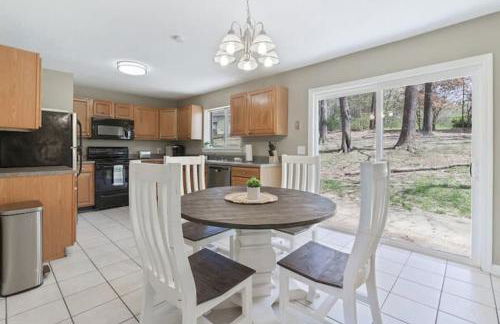 Travis' Place - Convenient and Affordable Location - Foto 5