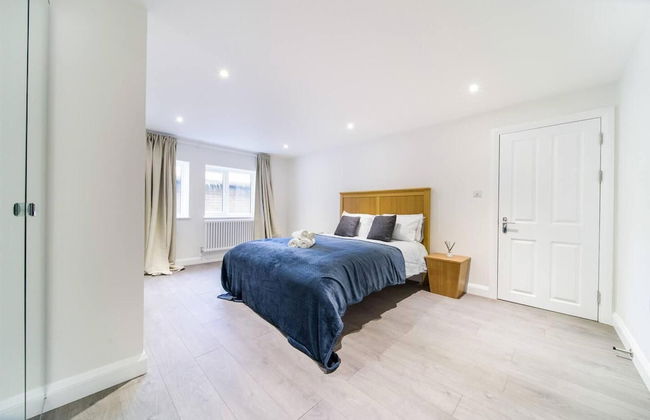 Livestay - 2 Bed Hollywood Movie Themed Apt - Foto 2