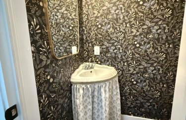 Near Ft Moore Ft Benning and CSU Restored Historic Home - Foto 14