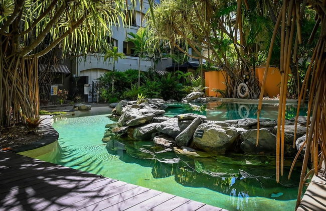 Lux Cairns - 9 Pools BBQ and Gym - Foto 12