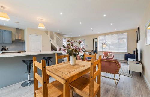 Spacious 3-Bed Home with Driveway Parking - Gloucester - Foto 20