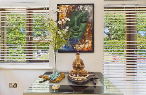 3 beds Luxury Family Home with Self-Check in & Direct Train to London - Foto 16