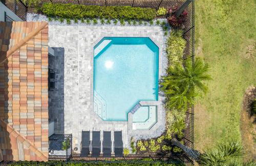 Boutique Luxury Home, Private Pool Close to Disney REU101 - Foto 135