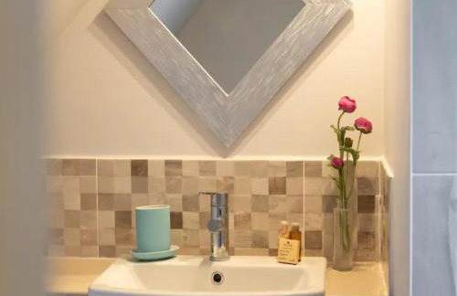 Tranquil Chilterns Farm Hideaway - Pass the Keys - Foto 16