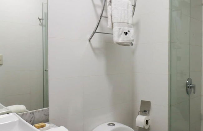 Modern Loft Overlooking Estadio Luis Galdez - Foto 13