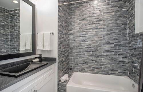 The Beacon - Photo 18