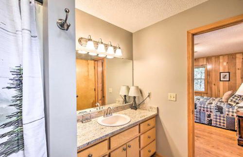 Secluded Lavinder Laurel Leaf Cottage Near Creek - Foto 32