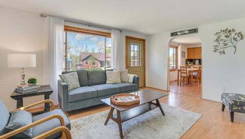 Hike, Ski and Ice Fish! Cozy Bungalow in Cedar - Foto 5