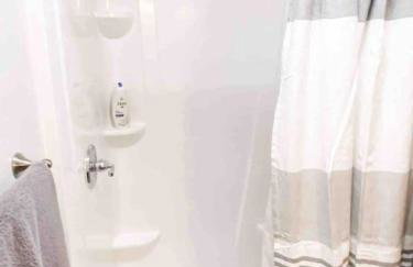 Renovated Bungalow Getaway - Foto 58