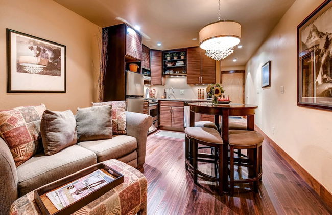 Cedars Lodge Condos by CRMR - Foto 10