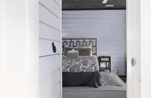 Dog Friendly Lakeside Escape with Hammock and Fire Pit - Foto 10