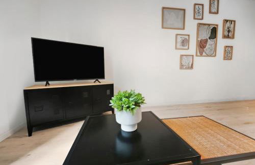 T3 Moderne, spacieux & climatisé - Parking Privé - Foto 27