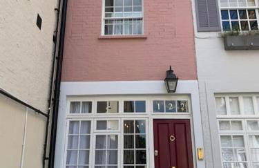 The Mews House - Photo 23