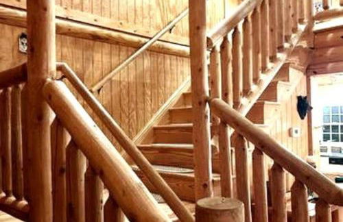 One of a Kind Rustic Log Cabin near Bryce Resort - Large Game Room - Fire Pit - Large Deck - BBQ - Foto 54