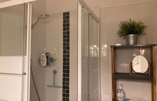 Charmant Studio avec vue sur le port et falaises - Foto 28