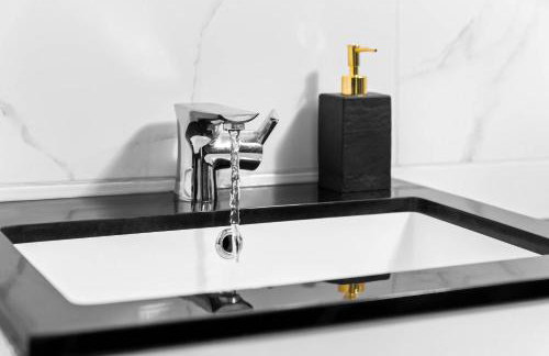 Harborne House, Perfect for Contractors & Families, sleeps 8 - Photo 20