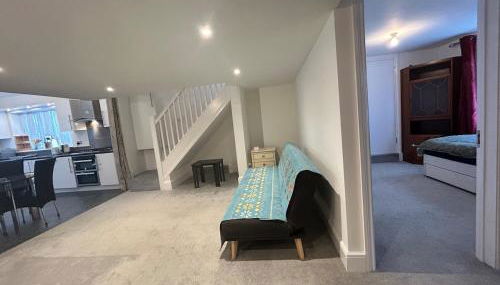 3 Bedroom Lovely Calm Independent Home - Foto 3