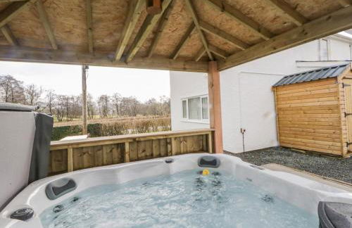 Glandwr House - Photo 21