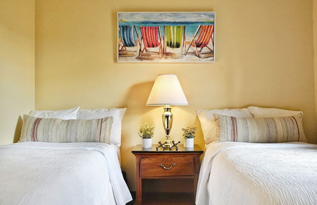 Four Seasons Island Resort - Photo 15