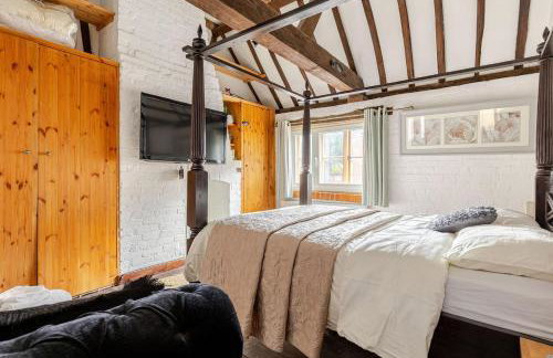 Beautiful 17th Century Cottage - Photo 40