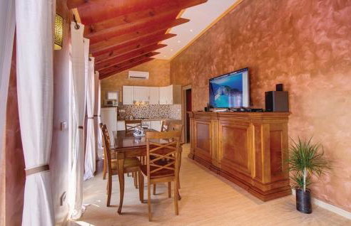 Vila s bazenom Mavrinac - Foto 24