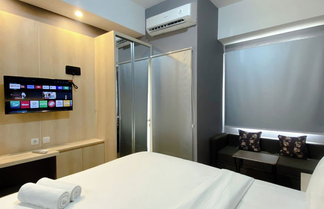 Serene And Tidy Studio Apartment Transpark Juanda Bekasi Timur - Foto 3