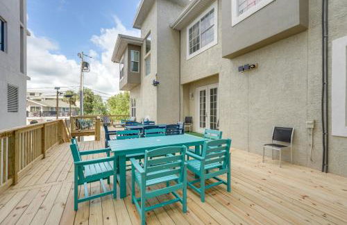 Coastal Sea Side Townhome - Walk to Beach! - Foto 29