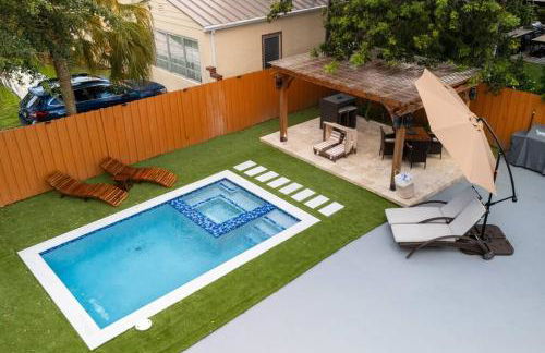 Luxury Retreat 3B ,2Ba POOL , Coral Gables Center - Photo 56