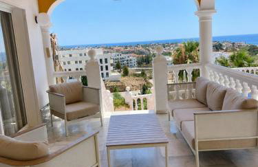 Large Family Villa 500m From Beach with Stunning Views - Photo 3