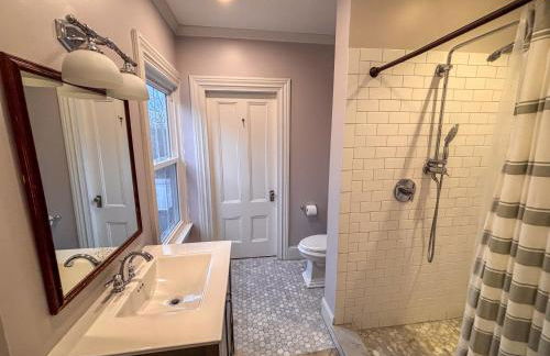 7BR Estate with Htd Pool Near Gillette, World Cup - Foto 14